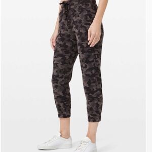 Lulu Ready To Rulu Jogger Crop Sz 6